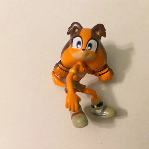 Sonic the Hedgehog Sticks the Badger PVC Mini Figure 1.75 Inch Tall Toy Damaged - Picture 8 of 8